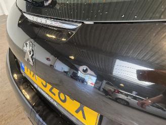 Peugeot 208 1.2 PureTech Active picture 13