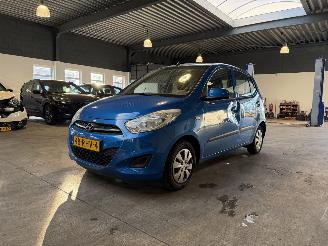 Vaurioauto  passenger cars Hyundai I-10 1.1 i-Drive Cool NAP! 2011/5