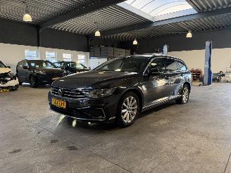 Vaurioauto  passenger cars Volkswagen Passat 1.4 GTE PHEV 2021/6