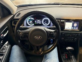 Kia Niro 1.6 GDi Hybrid Design Edition picture 20