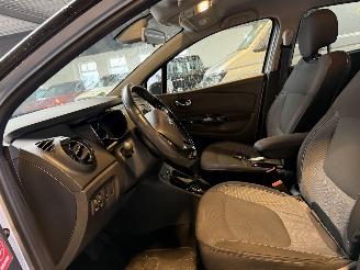 Renault Captur 1.2 TCe 120 EDC picture 17