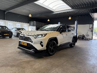 Schadeauto Toyota Rav-4 2.5 Hybrid Bi-Tone Pano VOL! 2019/4