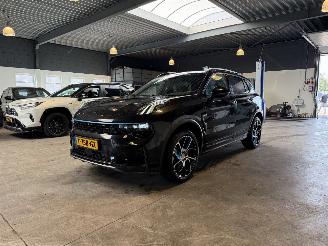 Vaurioauto  passenger cars Lynk & Co 01 1.5 PHEV 2023/7