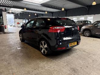 Kia Rio 1.4 CVVT EXECUTIVELINE picture 3
