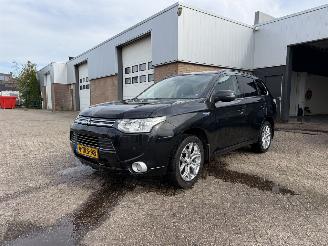 Avarii autoturisme Mitsubishi Outlander 2.0 PHEV 4WD 2014/5