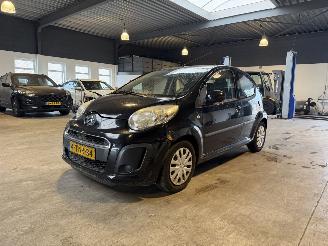 damaged passenger cars Citroën C1 1.0 Collection 2014/3