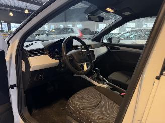 Seat Arona 1.0 TSI Xcellence Business Intense picture 16