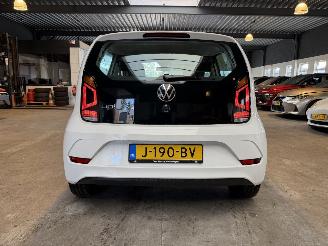 Volkswagen Up! 1.0 BMT move up! picture 4