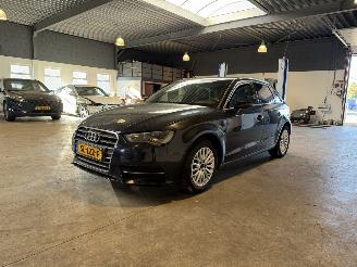 uszkodzony samochody osobowe Audi A3 Sportback 1.6 TDI Ambition Pro Line S 2013/9