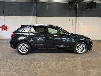 Audi A3 Sportback 1.6 TDI Ambition Pro Line S picture 6
