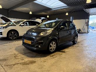 krockskadad bil auto Peugeot 107 1.0 Active 2012/7