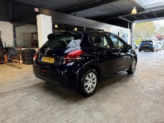 Peugeot 208 1.2 PureTech Blue Lion picture 5