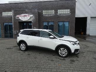 Vrakbiler auto Peugeot 5008 1.2 PT BL. Executive 7 persoons 2019/6
