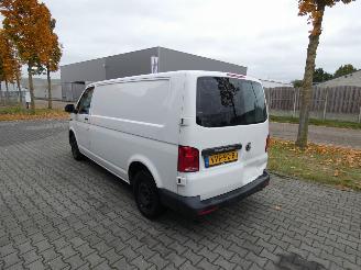 Volkswagen Transporter 2.0 TDI L2H3 Comfortline picture 7