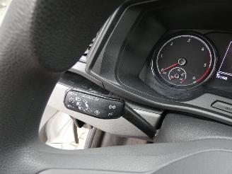Volkswagen Transporter 2.0 TDI L2H3 Comfortline picture 14
