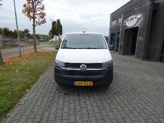 Volkswagen Transporter 2.0 TDI L2H3 Comfortline picture 9