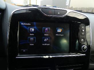 Renault Clio Estate 1.2 GT picture 17