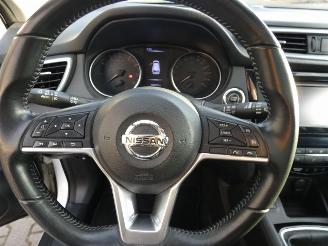 Nissan Qashqai 1.2 N-Connecta picture 16