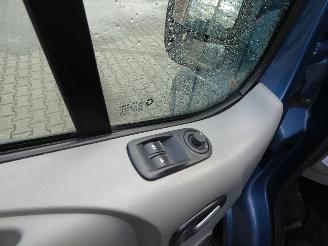 Opel Vivaro 2.0CDTI L2 Rolstoelvervoer picture 11