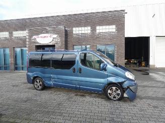 skadebil bedrijf Opel Vivaro 2.0CDTI L2 Rolstoelvervoer 2010/9