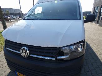 Volkswagen Transporter 2.0 TDI L2H2 Highl. picture 22
