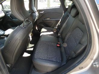 Renault Captur 1.6 E-Tech Hybrid 145 SL Rive Gauche picture 12