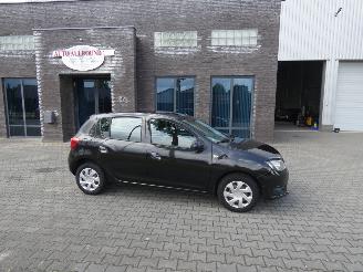 Unfallwagen Dacia Sandero 0.9 TCe Lauréate Nieuwe APK 2015/2