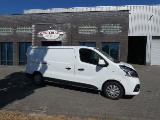 skadebil bedrijf Renault Trafic 2.0 dCi T29 L2H1 Work 2020/6