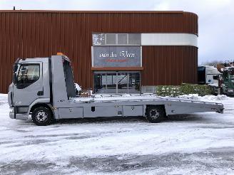 DAF LF 210 Autotransporter met Tijhof opbouw picture 2