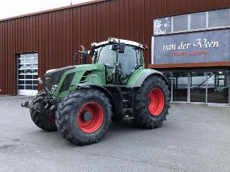 Vaurioauto  passenger cars Fendt  822 Vario 2013/6