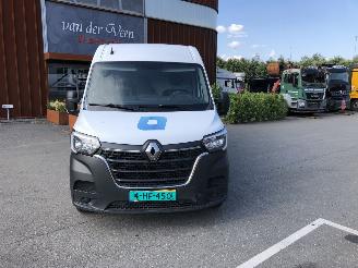 Renault Master L4H2 picture 2