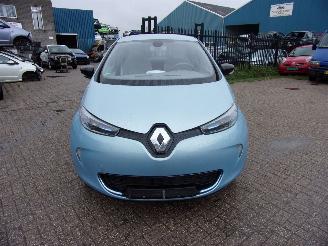 disassembly passenger cars Renault Zoé 60kW (5AM B4) [65kW] 2013/1