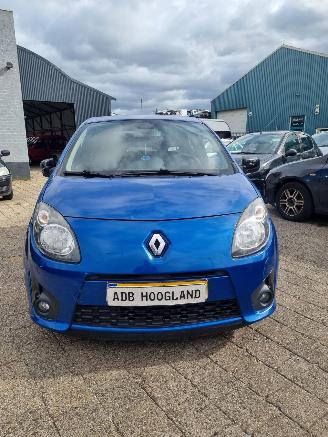 Uttjänta bilar auto Renault Twingo II (CN) Hatchback 3-drs 1.2 16V (D4F-772(D4F-J7)) [56kW] 5-BAK 2010/1