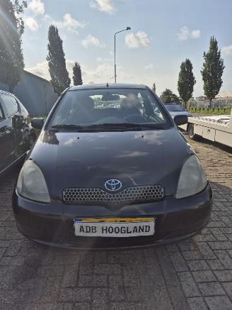 Autoverwertung Toyota Yaris (P1) Hatchback 1.3 16V VVT-i (2NZFE) [63kW] 5-BAK 2002/1