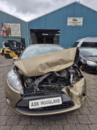 krockskadad bil auto Ford Fiesta 6 (JA8) Hatchback 1.25 16V (STJA(Euro 5)) [44kW] 5-BAK 2012/1