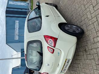 Renault Twingo II (CN) Hatchback 3-drs 1.2 16V (D4F-764(D4F-E7)) [55kW] 5-BAK picture 5