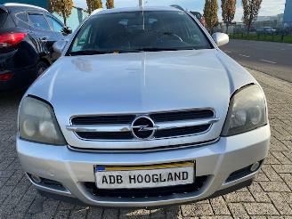 Vrakbiler auto Opel Vectra C Caravan Combi 2.2 DIG 16V (Z22YH(Euro 4)) [114kW] 2005/1