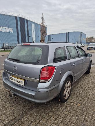 Opel Astra H SW (L35) Combi 1.6 16V Twinport (Z16XEP(Euro 4)) [77kW] picture 4