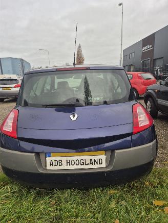 Renault Mégane II (BM/CM) Hatchback 2.0 16V (F4R-770) [99kW] 5-BAK picture 6