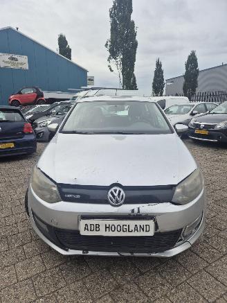 Dezmembrări autoturisme Volkswagen Polo V (6R) Hatchback 1.2 TDI 12V BlueMotion (CFWA(Euro 5)) [55kW] 5-BAK 2011/1