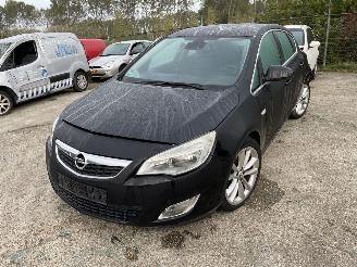 Avarii auto utilitare Opel Astra J (PC6/PD6/PE6/PF6) Hatchback 5-drs 1.4 Turbo 16V (Euro 5) 2010/1