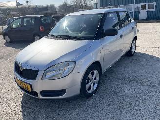  Skoda Fabia II (5J) Hatchback 5-drs 1.2i (BBM) 2008/5