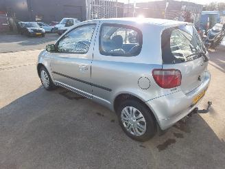 Toyota Yaris Yaris (P1) Hatchback 1.3 16V VVT-i picture 4