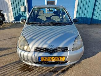 Toyota Yaris Yaris (P1) Hatchback 1.3 16V VVT-i picture 2