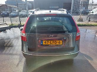 Hyundai I-30 i30 Crosswagon (WWH) Combi 1.6 CVVT 16V picture 5