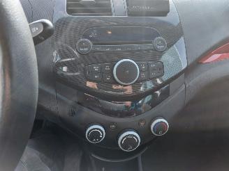 Chevrolet Spark Spark (M300) Hatchback 1.2 16V picture 11