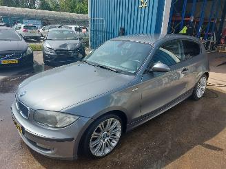 Coche accidentado BMW 1-serie 1 serie (E81) Hatchback 3-drs 118d 16V 2009/9