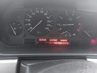 BMW 5-serie 5 serie (E39) Sedan 523i 24V picture 12