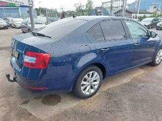 Skoda Octavia Octavia (5EAA) Liftback 1.6 TDI 16V picture 6