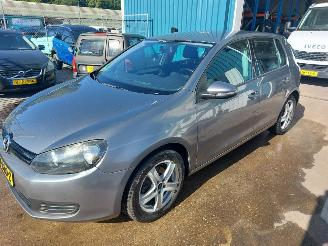 Vaurioauto  passenger cars Volkswagen Golf Golf VI (5K1) Hatchback 1.4 16V CGGA 2009/5